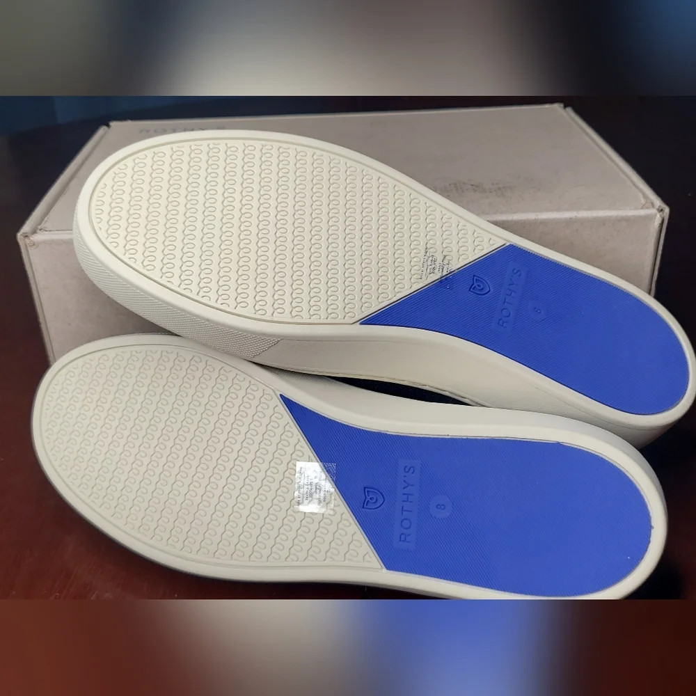 ROTHY'S THE ORIGINAL SLIP ON SNEAKER IN NAVY - Picture 6 of 8